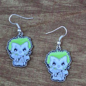 halloween horror movie monster enamel pierced earrings chibi beetlejuice (5031)